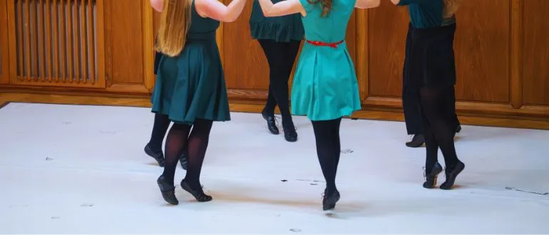 Adult solo Irish dance class