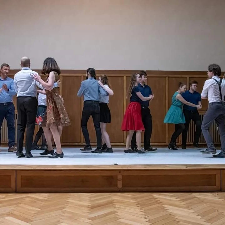 Season finale – media 10